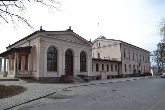 Dworzec PKP w Obornikach Śl. - po modernizacji